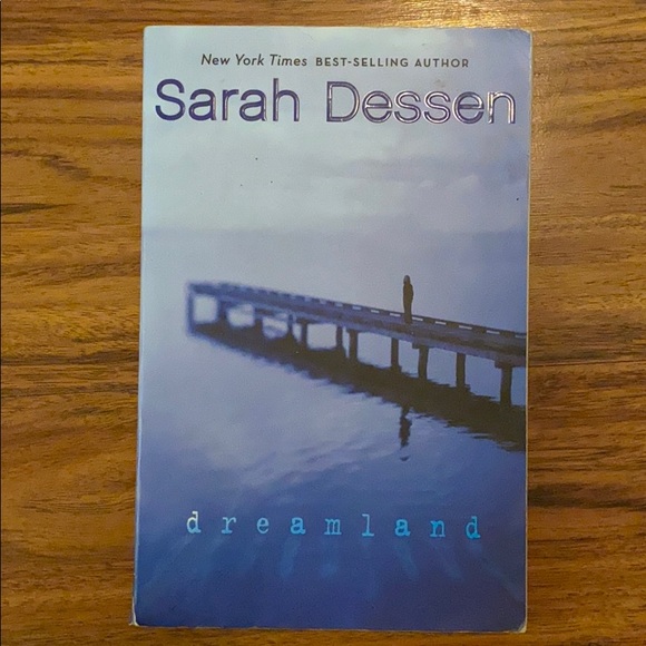 💰 3/$25 | Book | Dreamland | Young Adult